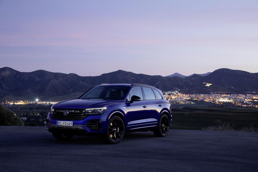  Volkswagen Touareg R 2020 года  (WW) (фото 43 из 61)